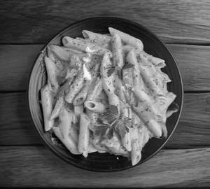 Mix sauce pasta