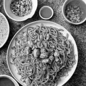 Chicken Schezwan Noodles