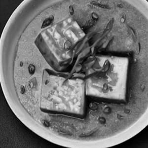 Steamed Tofu In Ginger Garlic Sauce