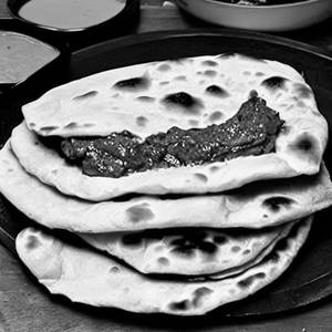 Palak Paneer Naan Pocket