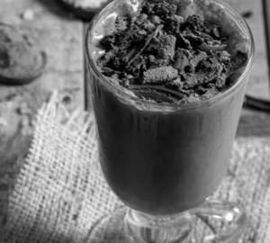 Choco Chips Sitaphal Shake