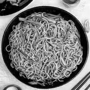 Egg Hakka Noodles