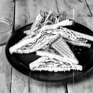 White Chicken Club Sandwich    