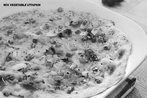 Mix Vegetable Uttapam