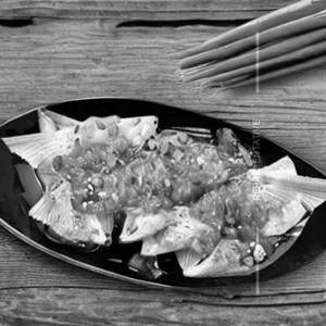 Fish Garlic Dry
