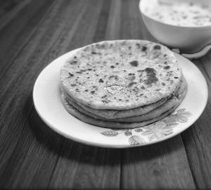 Gobi Paratha with creamy curd Spicy Green Mirchi Achar
