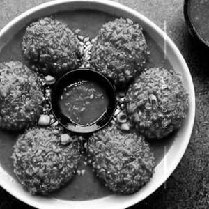 Veg Kurkurey Momos
