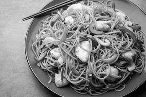 Schezwan Chicken Noodles