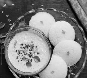 Idlli Sambar [4 Pieces]