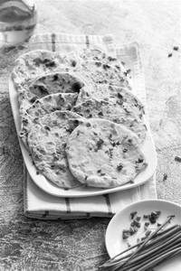 Onion naan
