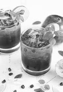 Pomegranate mojito