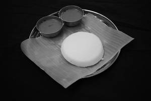 Thatte Idli [1 Piece] With Sherva