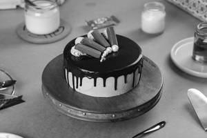 Choclate Kitkat  Cake