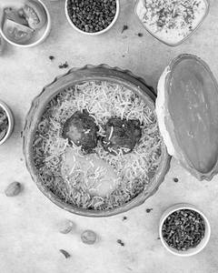 Chicken Tikka Dum Biryani (6pcs)