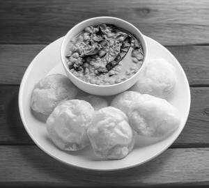 Poori with Cholar Dal