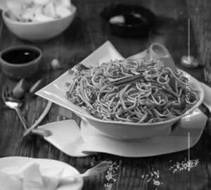 Veg Hakka Noodles