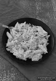 Veg Pasta In White Sauce penne