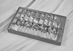 Sweet Box 2593 [850 G]