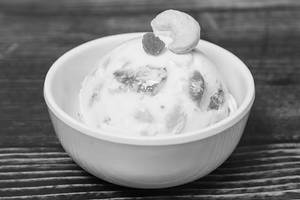 Kaju Kismis Ice Cream