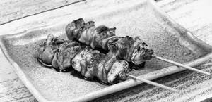 Ninnikuma Tare (2 Sticks Set)