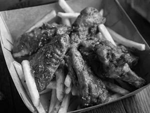 SMOKED BBQ CHICKEN WINGS