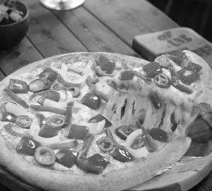 Crunchy Veggie Pizza