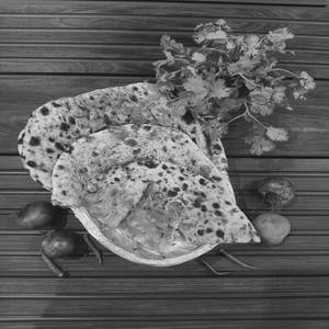 Aloo Pyaz Naan