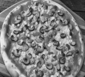 Lover's Bite Pizza