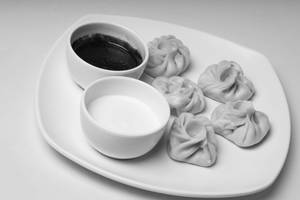 Chicken Cheese Momos    5 Pcs