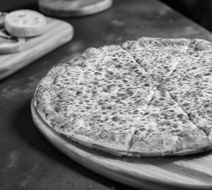 Crust Cheese Pizza