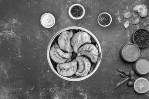 Chicken fried momos