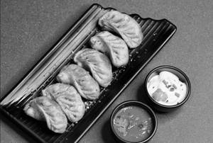 Paneer Momo 10pcs Fried