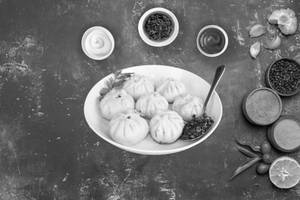 Pork momos