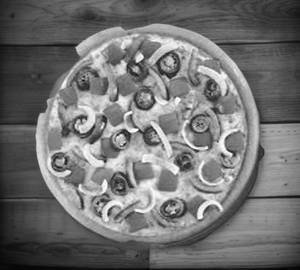 Mughlai Retreat Pizza