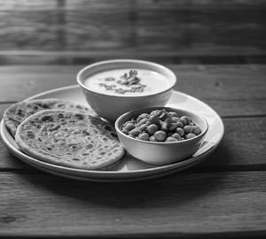 Aloo Paratha Chole & Curd Lunch  Box