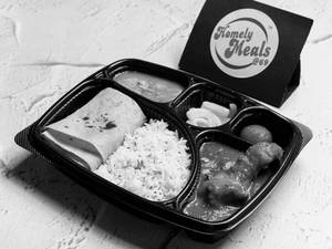 Chicken Masala Deluxe Thali