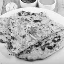 Chicken Keema Kulcha 