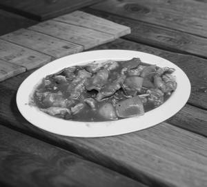 Sliced Chicken in Devils Sauce