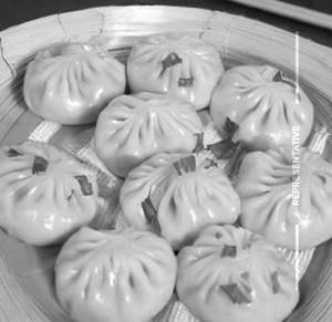 Veg Malai Momos