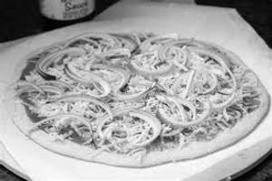 Fresh Onion Maniea Pizza