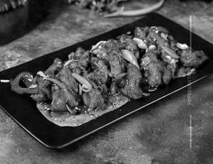 Dry chilli chicken