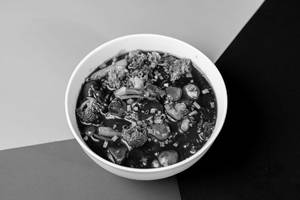 Assorted Mushroom & Green In Oyster Sauce