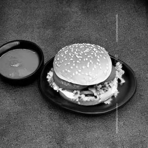 Aloo Tikki Paneer Burger