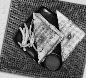 Chicken club sandwich