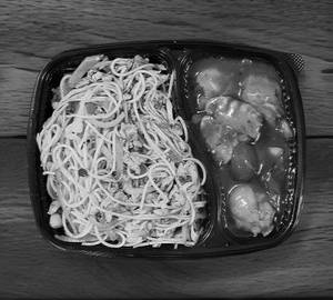 Chicken - Hakka Noodles/fried Rice & Chicken-chilli/hot Garlic ( 4 Pcs )