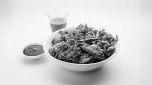 Onion Pakoda [200 grams]
