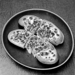 Melting Chilli Garlic Bread