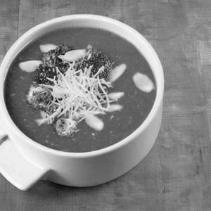 Broccoli Almond Soup