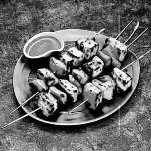 Zafrani Paneer Tikka Lazeez 