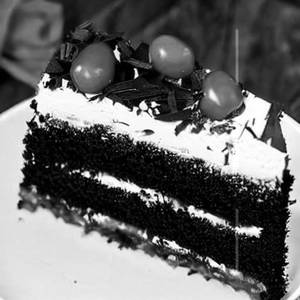 Black Forest (Eggless) 